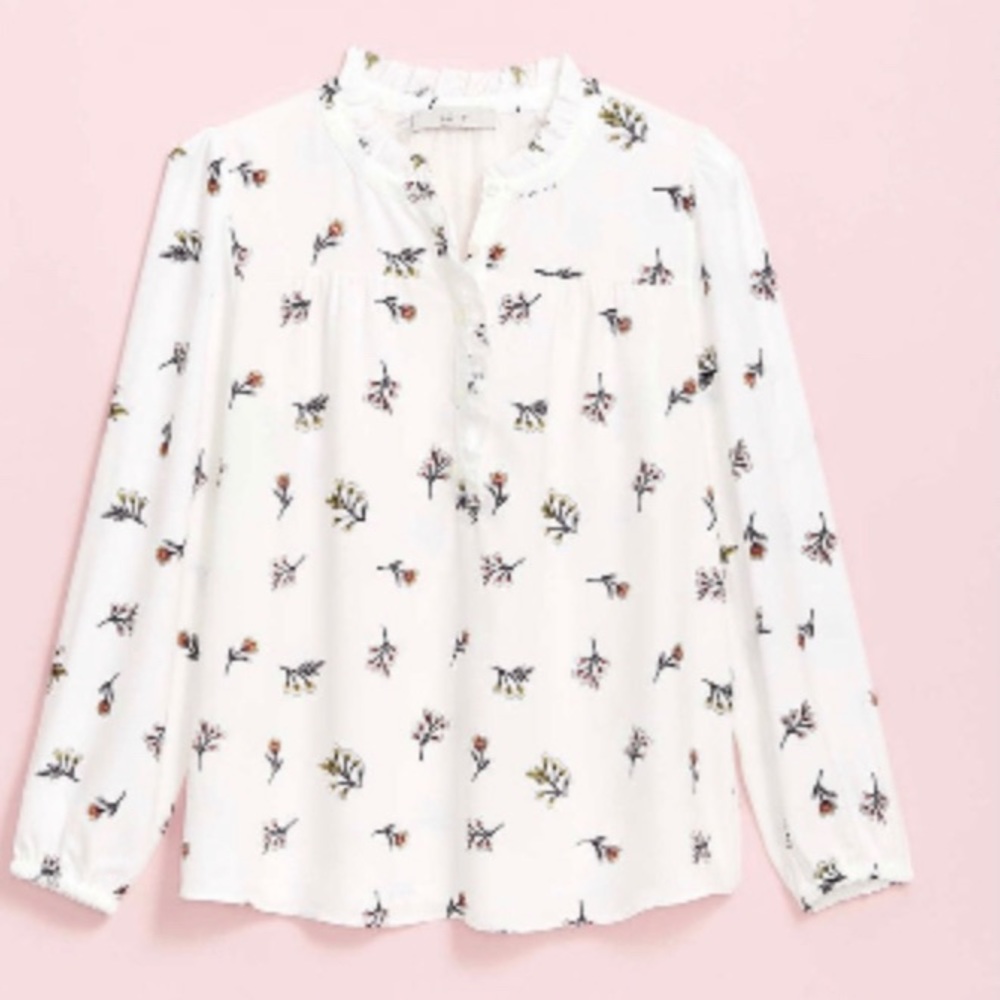 NWT Ruffle floral button up blouse